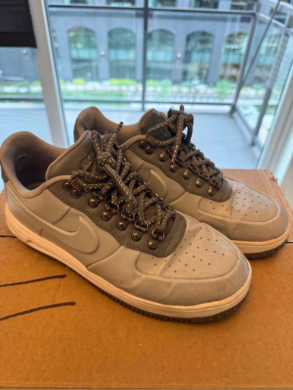 Nike Men’s Grey Low-Top Casual Sneakers